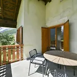 Apartment Chesa Bursella -