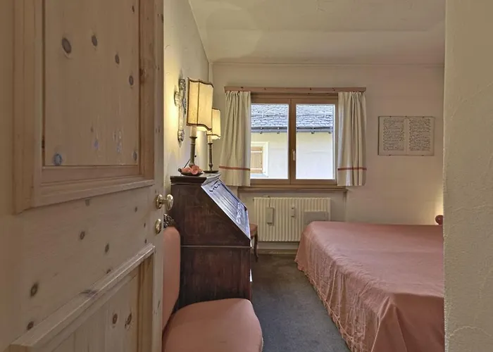 Apartamento Chesa Bursella - *