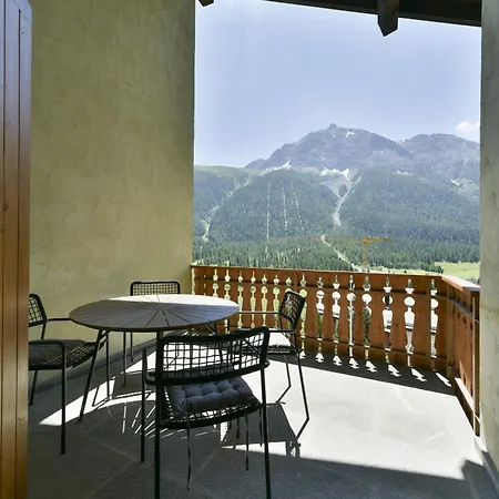 Chesa Bursella - Apartment Madulain